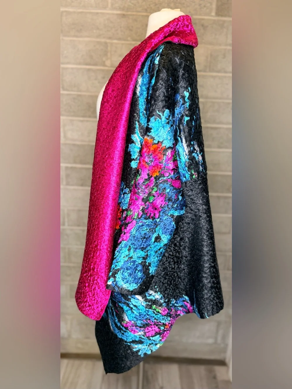 Unbranded eye catching